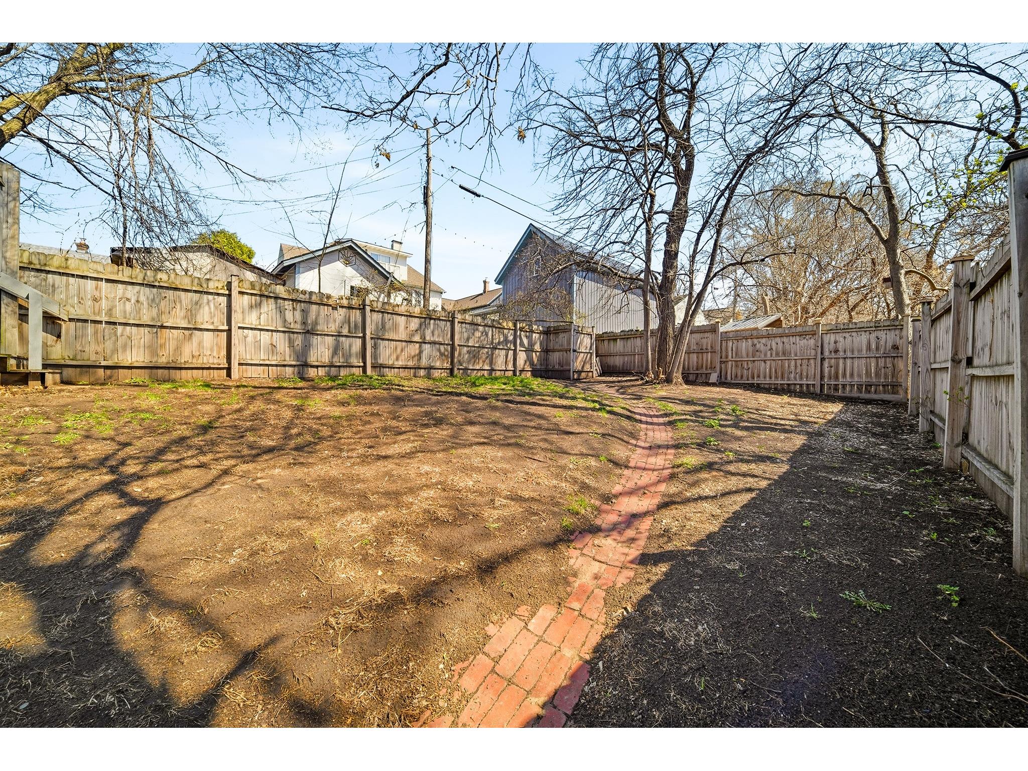 415 N Dewey Street Eau Claire WI 54703 1600039 image22