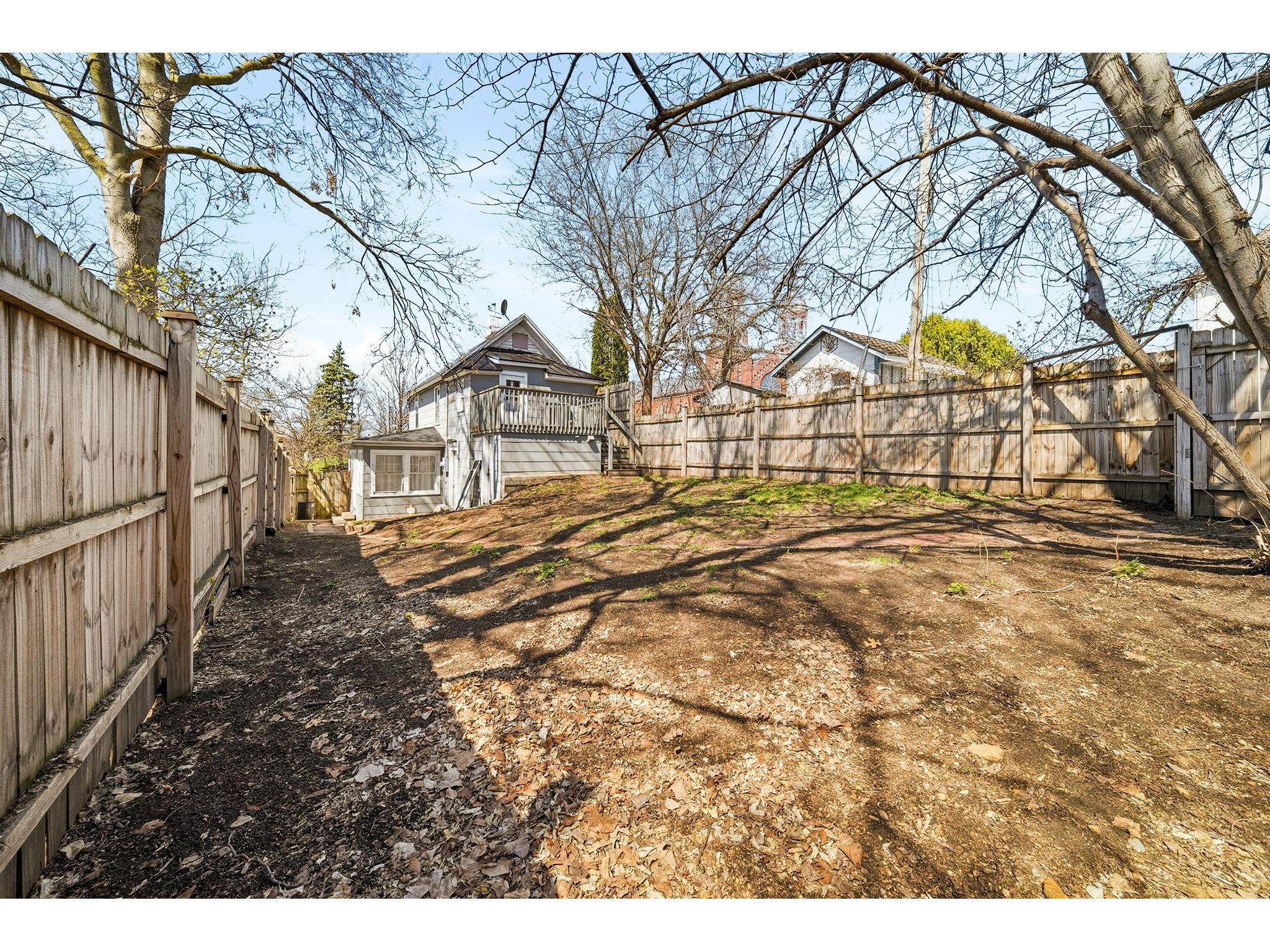 415 N Dewey Street Eau Claire WI 54703 1600039 image24