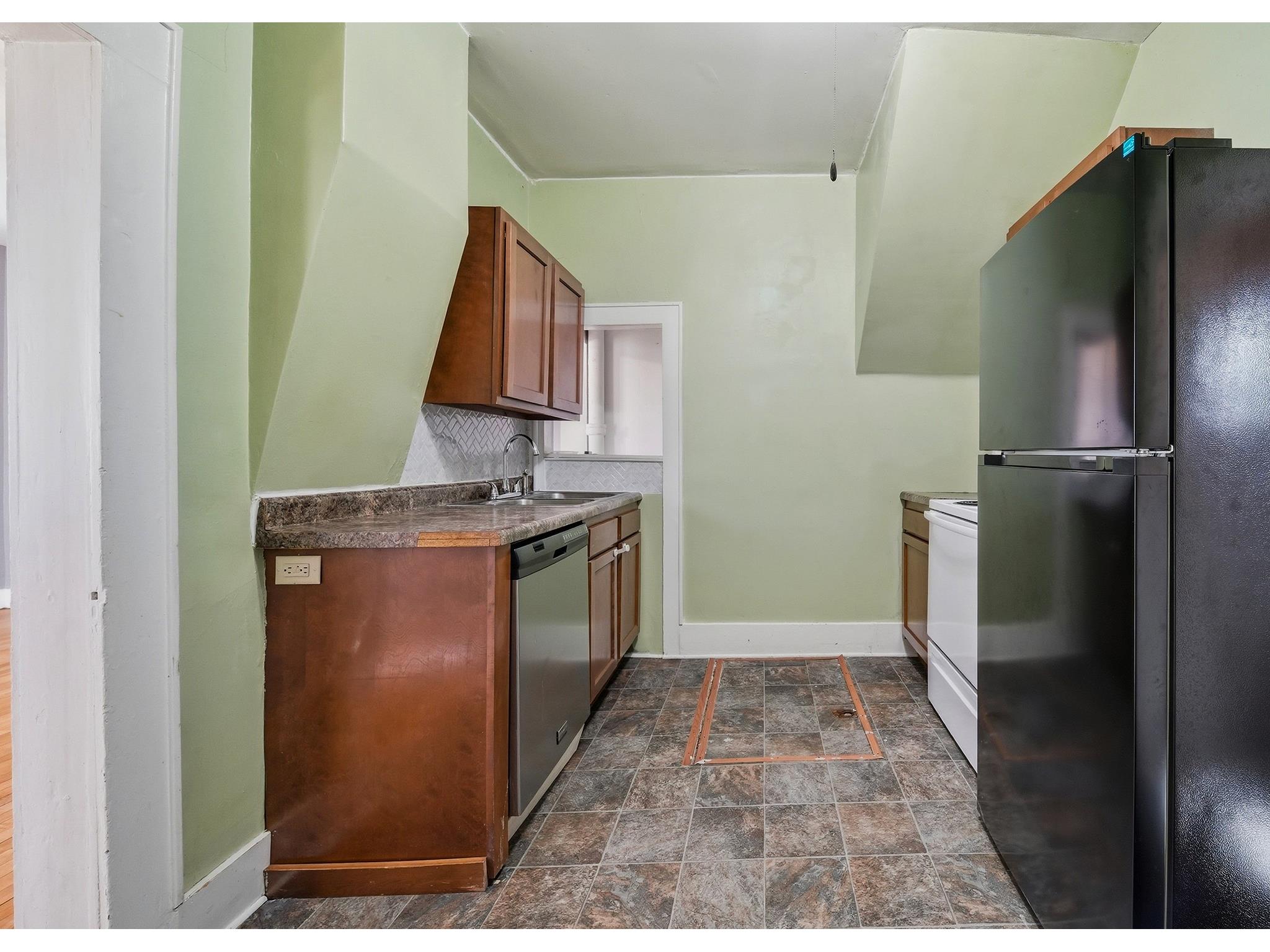 415 N Dewey Street Eau Claire WI 54703 1600039 image5