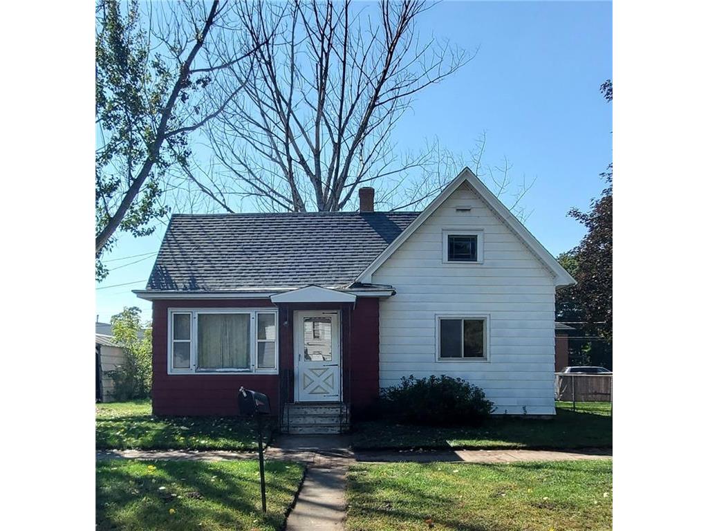416 N Grove Street, Chippewa Falls, WI 54729 MLS 1568831 Edina Realty