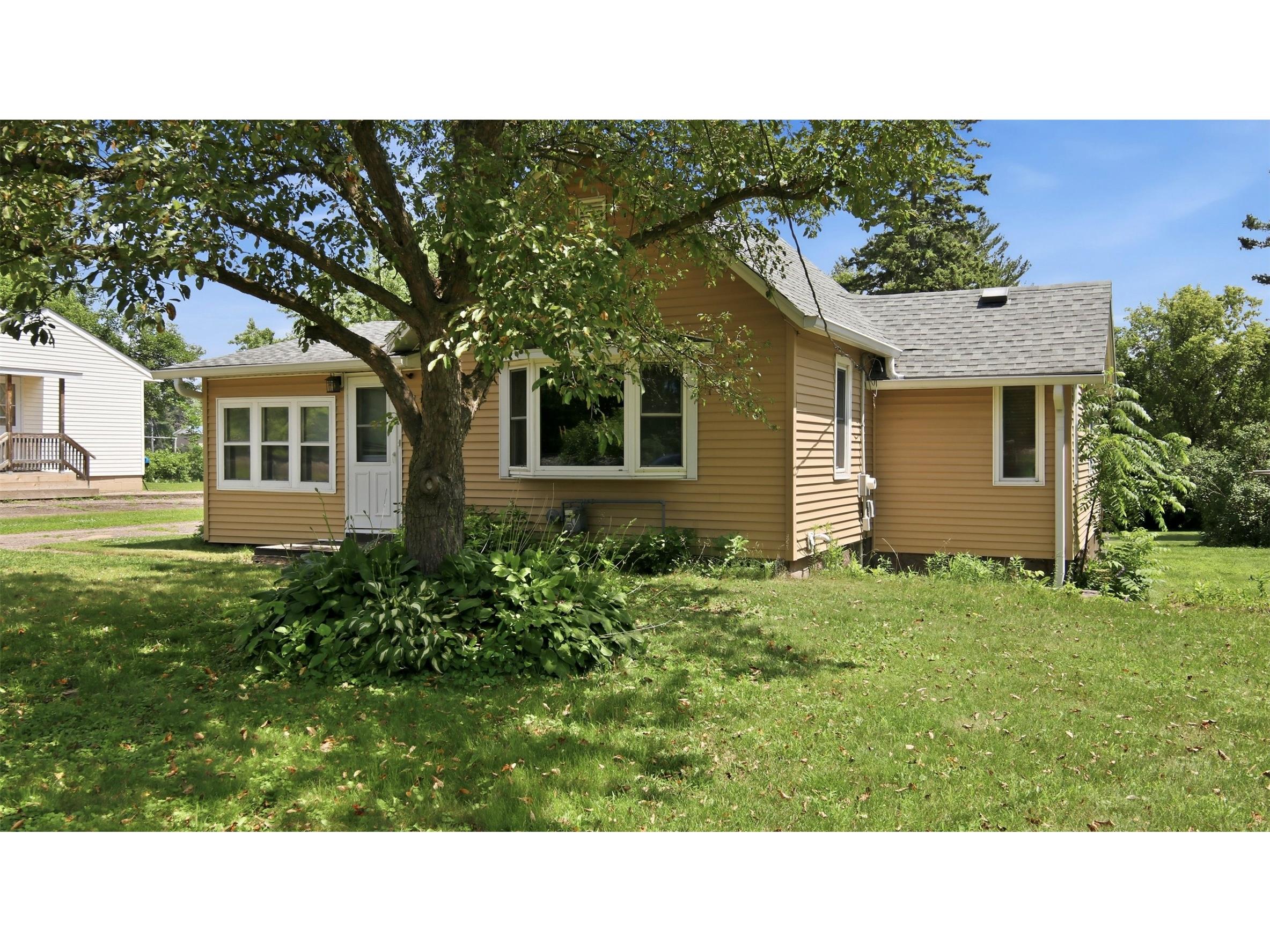 417 S 7th Street Cameron WI 54822 1602982 image2