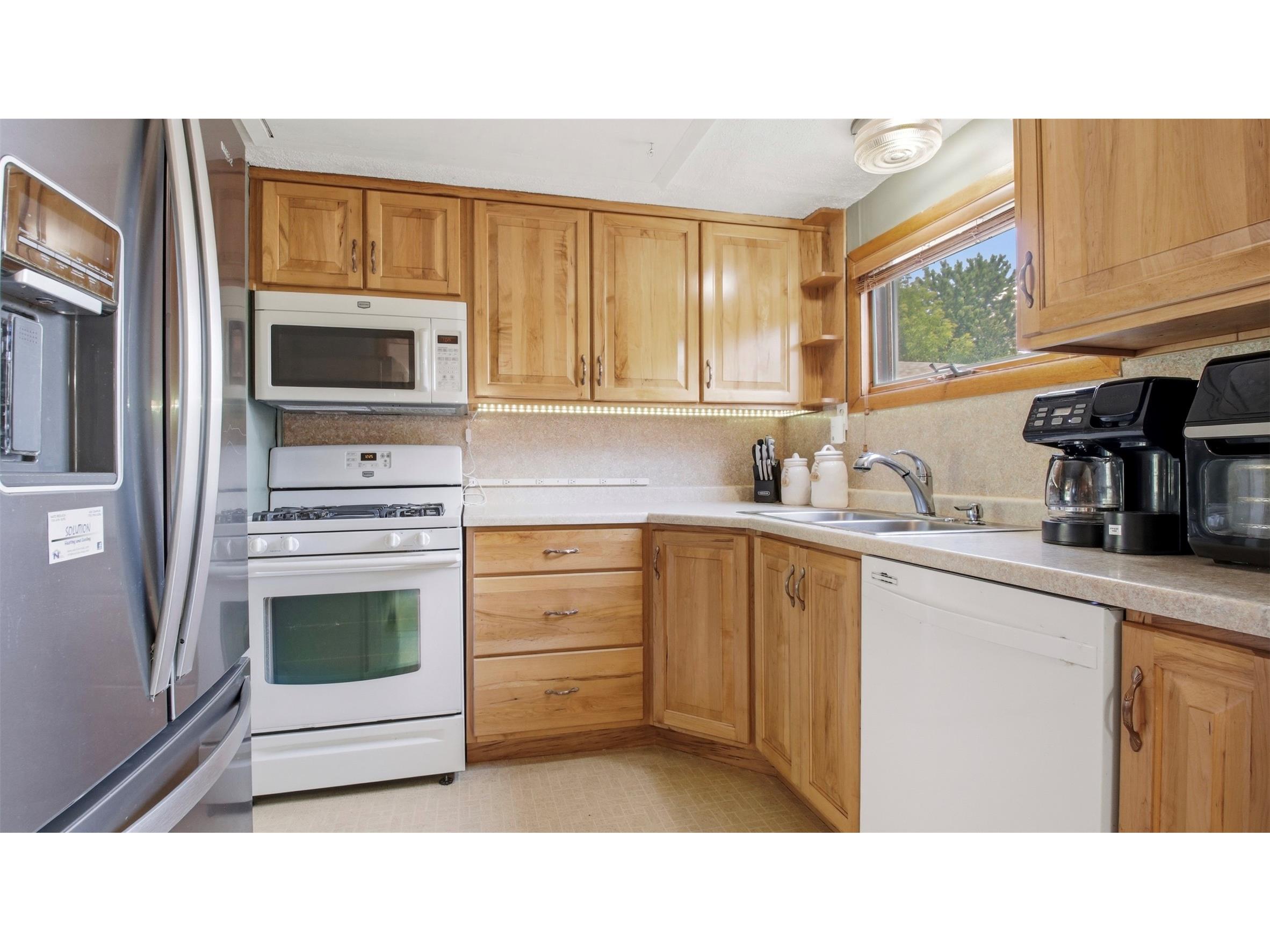 417 S 7th Street Cameron WI 54822 1602982 image9
