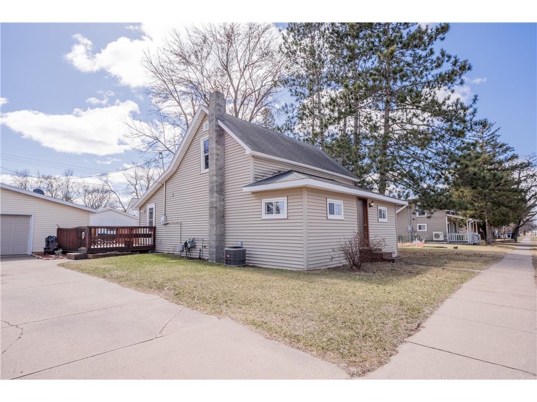 419 E Brown Street Augusta WI 54722 1590300 image1