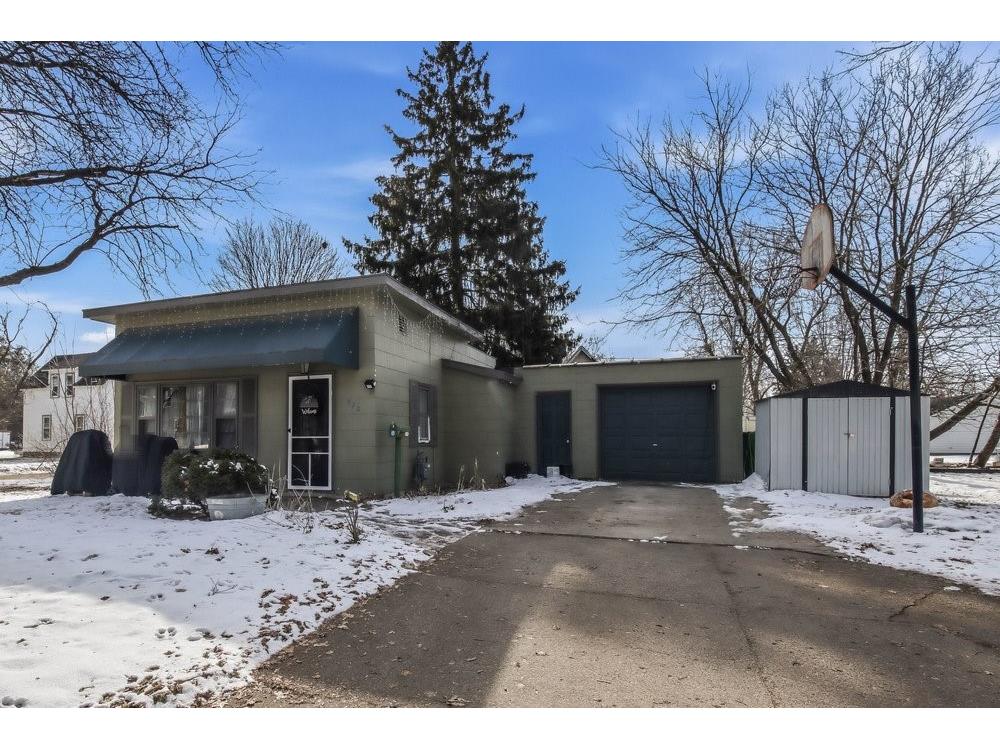 420 E Elm Avenue E Menomonie WI 54751 1598660 image1