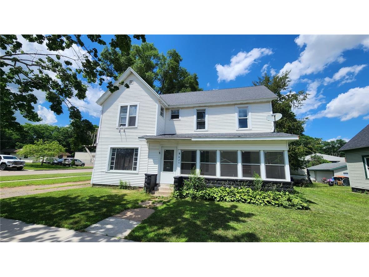 420 Maple Street #1-2 Eau Claire WI 54703 1593313 image1