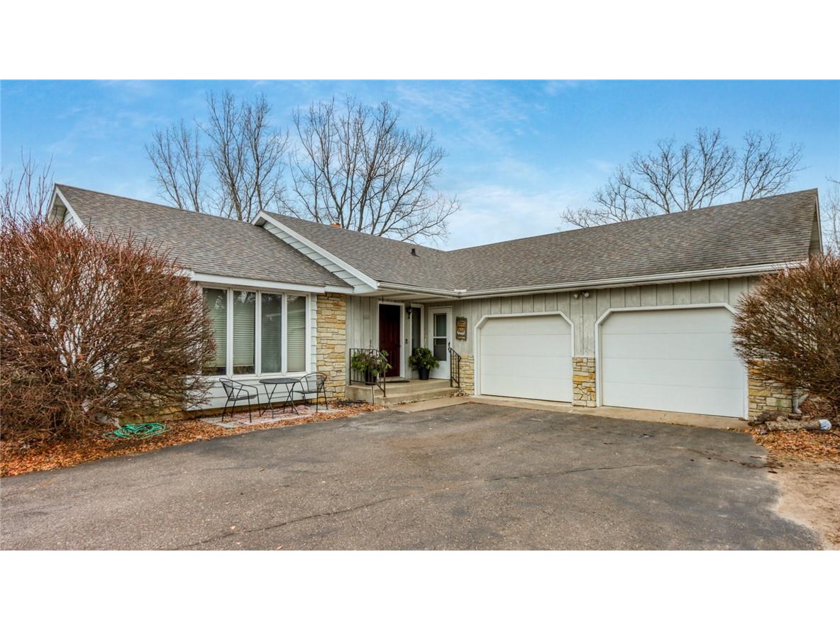 420 S Crestwood Court Cadott WI 54727 1587647 image1