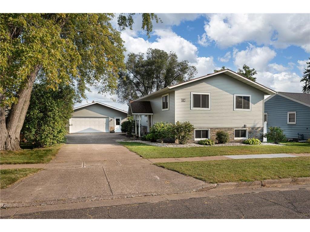 421 E Roosevelt Avenue Fall Creek WI 54742 1585767 image1