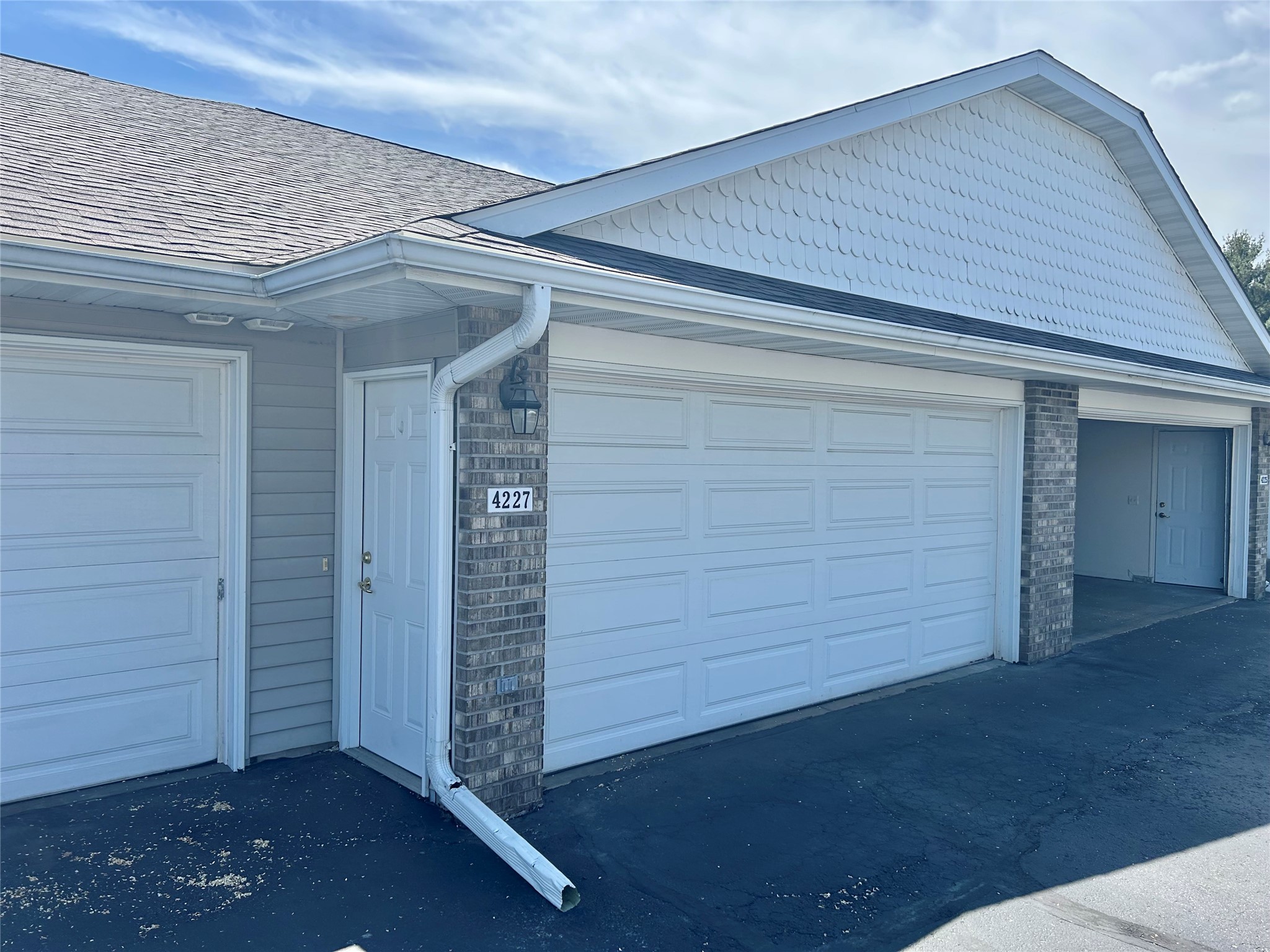 4227 W Robin Meadows Lane #4227 Eau Claire WI 54701 1600916 image1