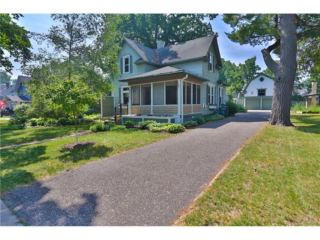 424 E Maple Street River Falls WI 54022 1574610 image1