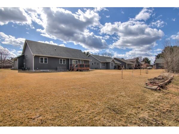 4240 Clay Street Eau Claire WI 54701 1593949 image34