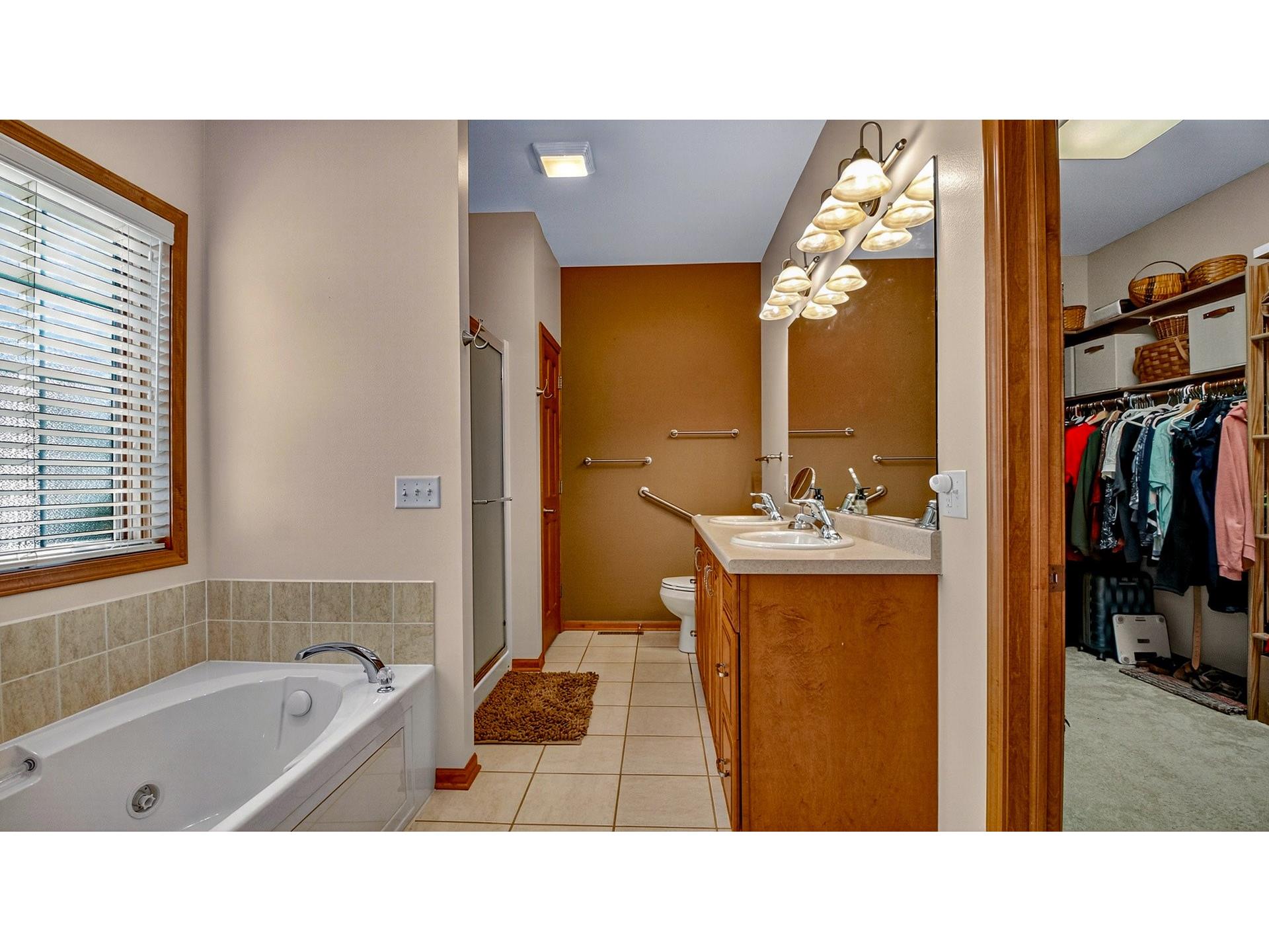 4244 Mill Ridge Circle Eau Claire WI 54703 1602030 image29
