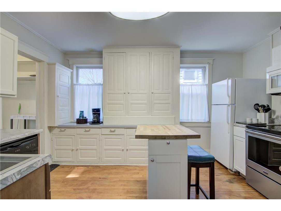 425 Broadway Street Eau Claire WI 54703 1597094 image16