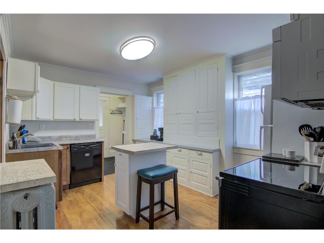 425 Broadway Street Eau Claire WI 54703 1597094 image17