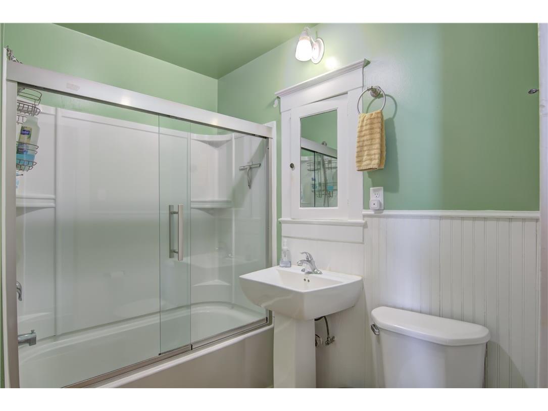 425 Broadway Street Eau Claire WI 54703 1597094 image25