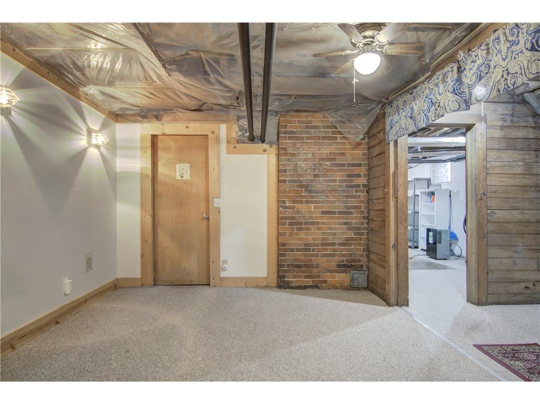 425 Broadway Street Eau Claire WI 54703 1597094 image28