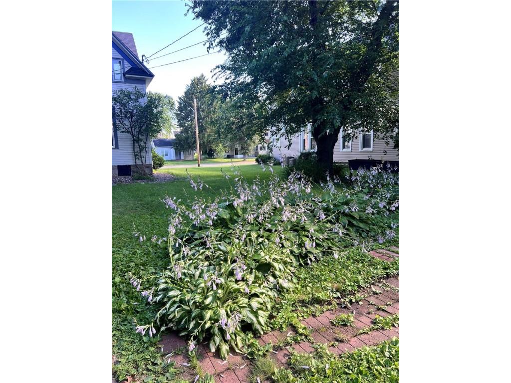425 Broadway Street Eau Claire WI 54703 1597094 image32