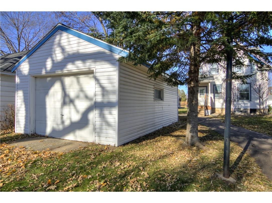 425 Broadway Street Eau Claire WI 54703 1597094 image35