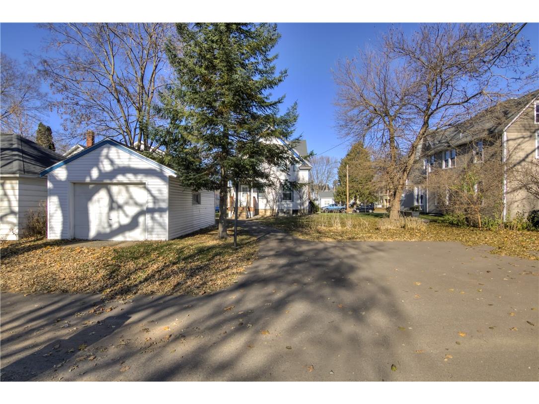 425 Broadway Street Eau Claire WI 54703 1597094 image39
