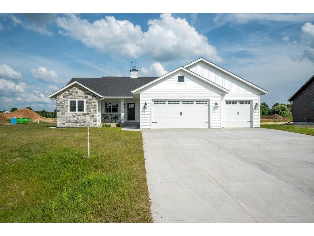 4273 141st Street Chippewa Falls WI 54729 1582358 image1