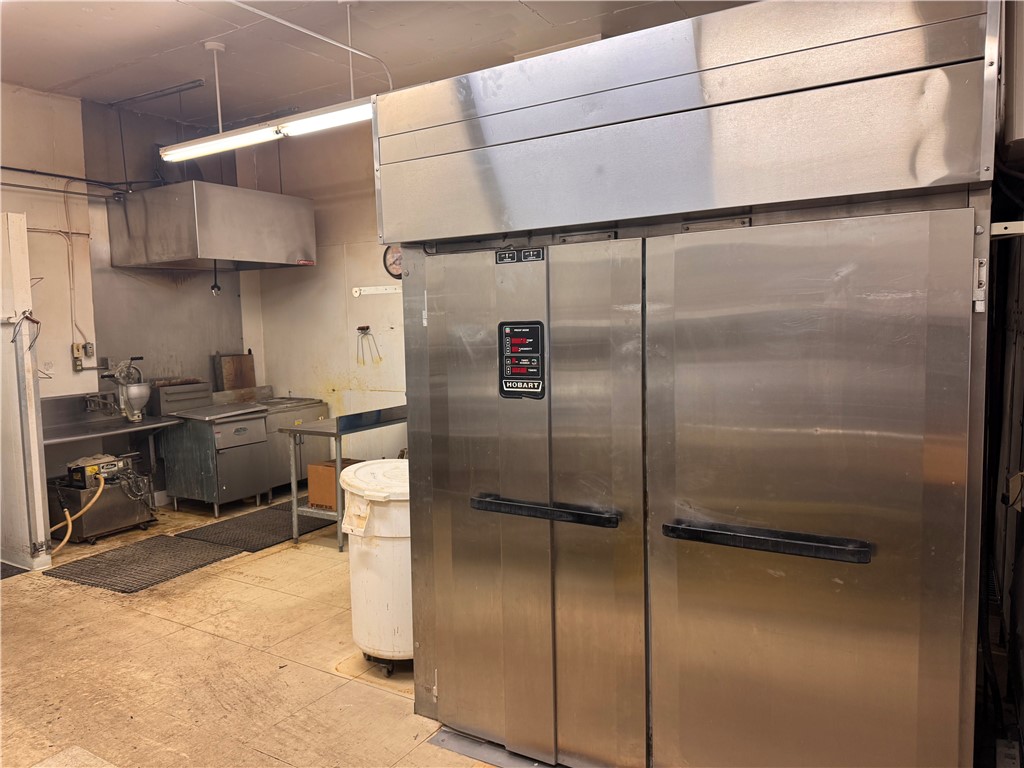 429 E Lasalle Avenue Barron WI 54812 1595029 image8