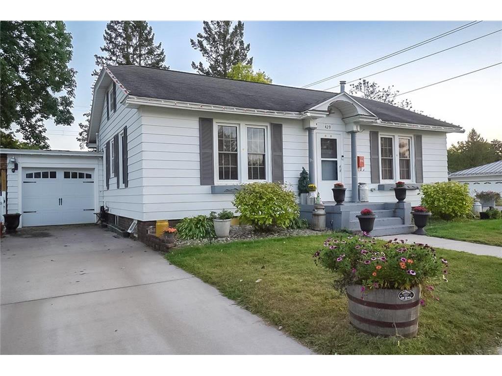 429 W Cedar Street Chippewa Falls WI 54729 1585882 image1