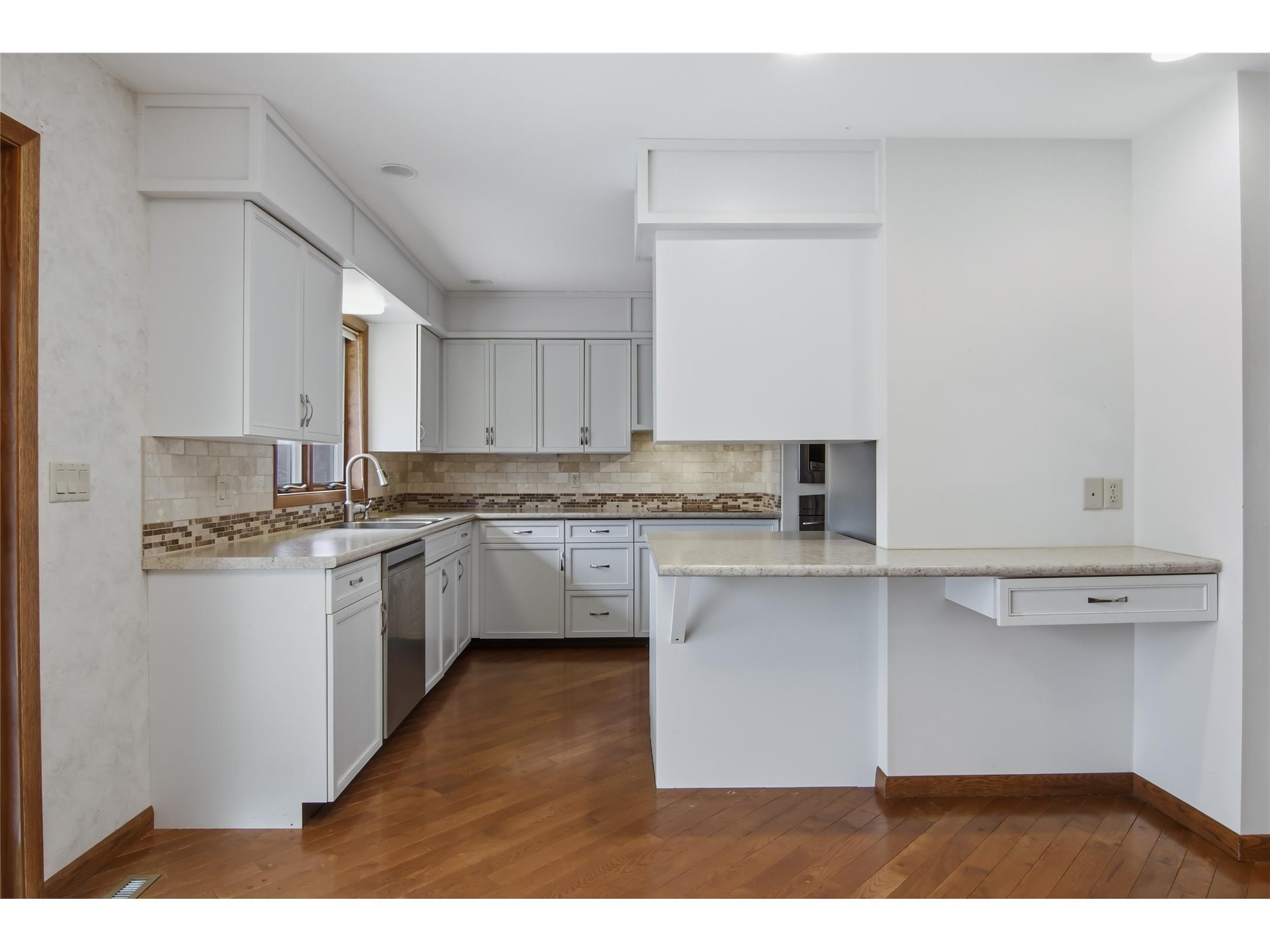 4322 Woodridge Drive Eau Claire WI 54701 1599698 image19
