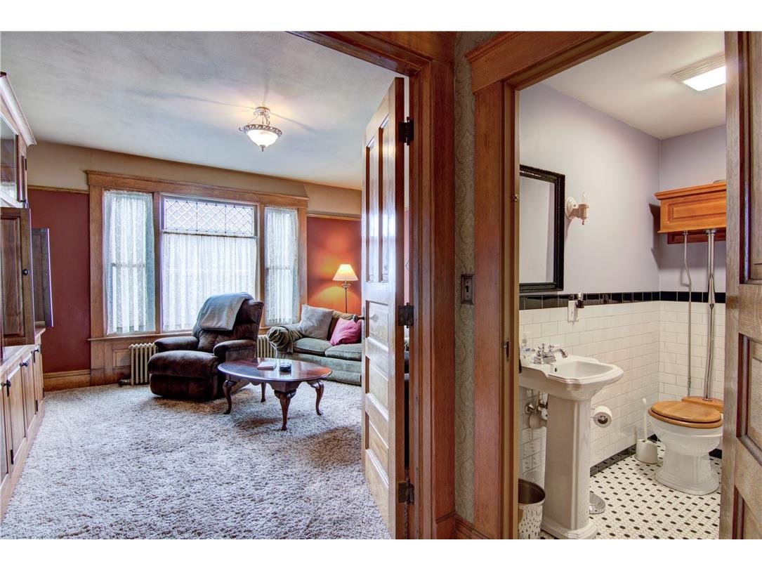 435 Jefferson Street Eau Claire WI 54701 1589704 image15