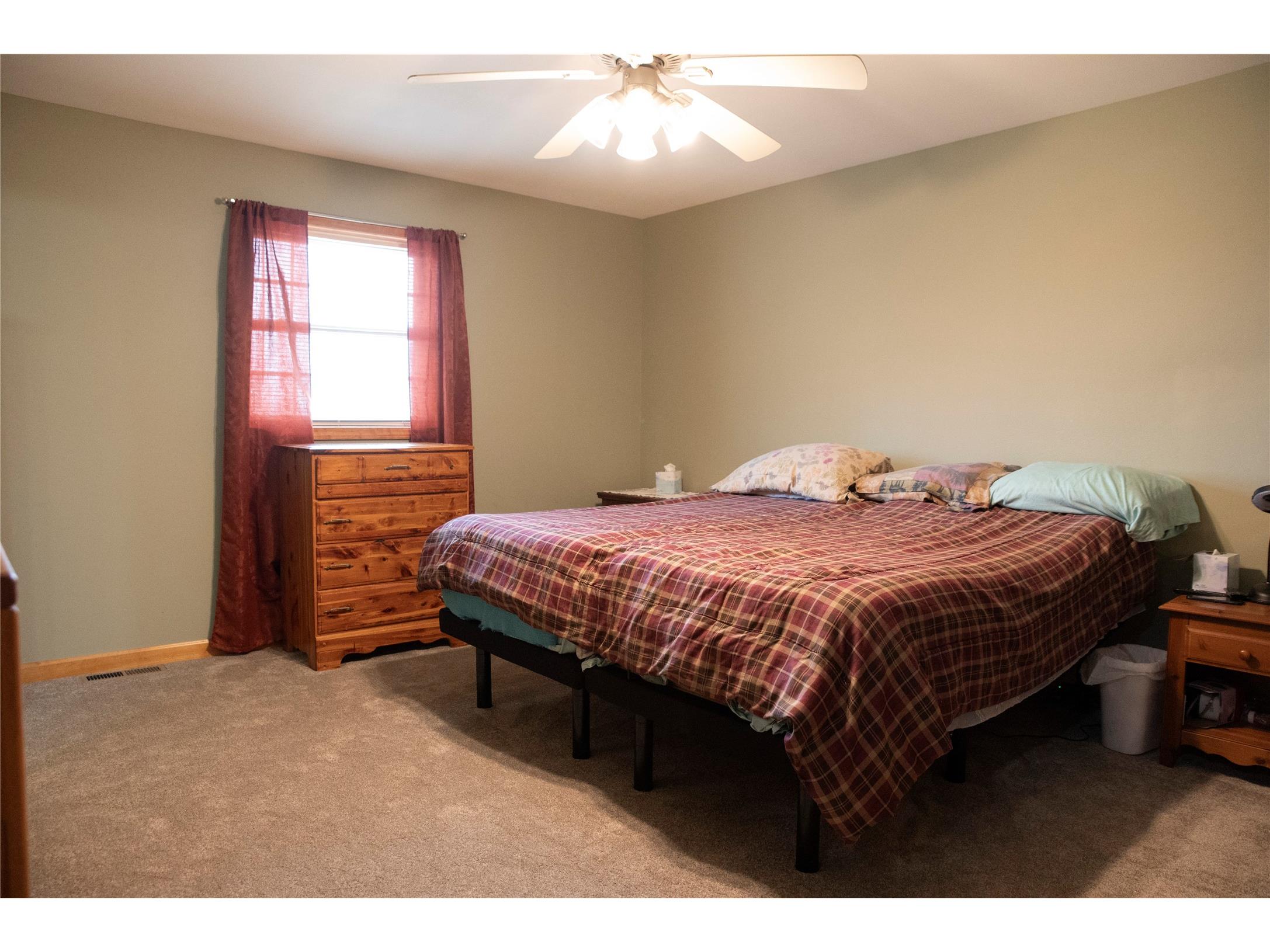 442 Birch Street Cadott WI 54727 1599418 image16