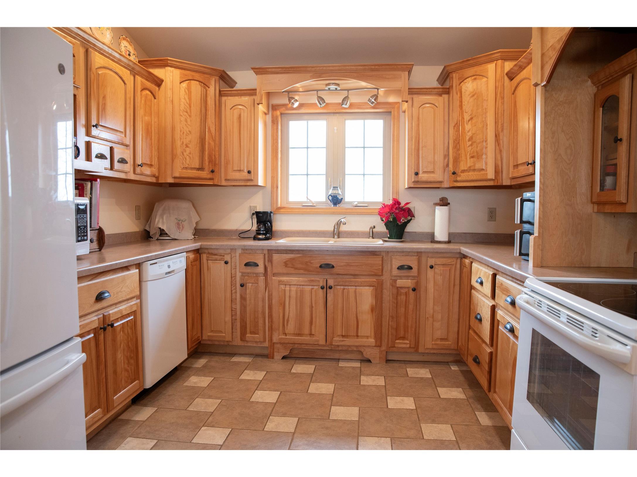 442 Birch Street Cadott WI 54727 1599418 image7