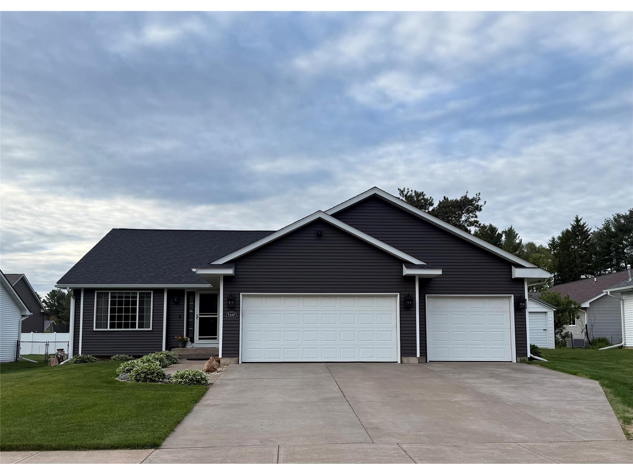 4426 Springfield Drive Eau Claire WI 54701 1601328 image1