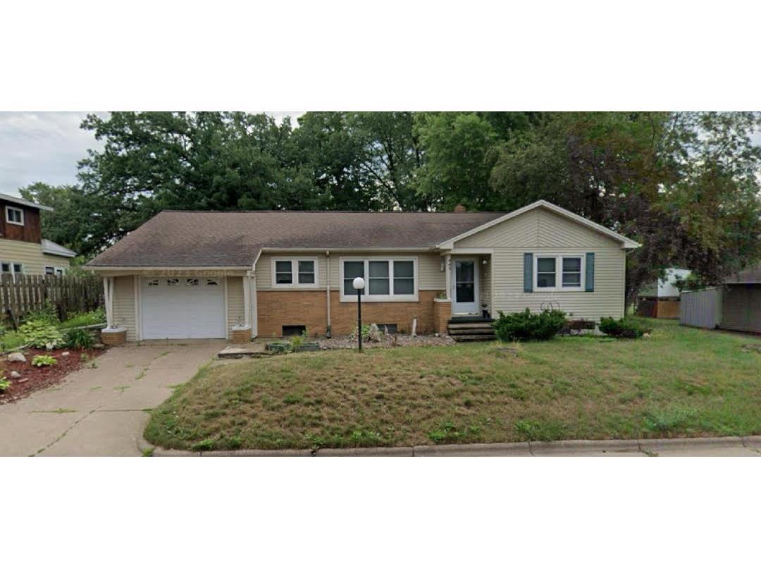 445 Chippewa Street Chippewa Falls WI 54729 1586107 image1