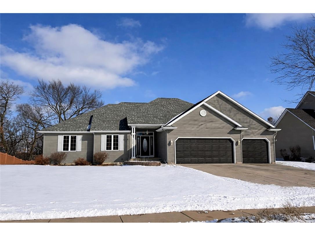 4522 S Oakwood Hills Parkway Eau Claire WI 54701 1598582 image1