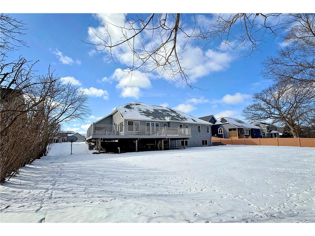 4522 S Oakwood Hills Parkway Eau Claire WI 54701 1598582 image11