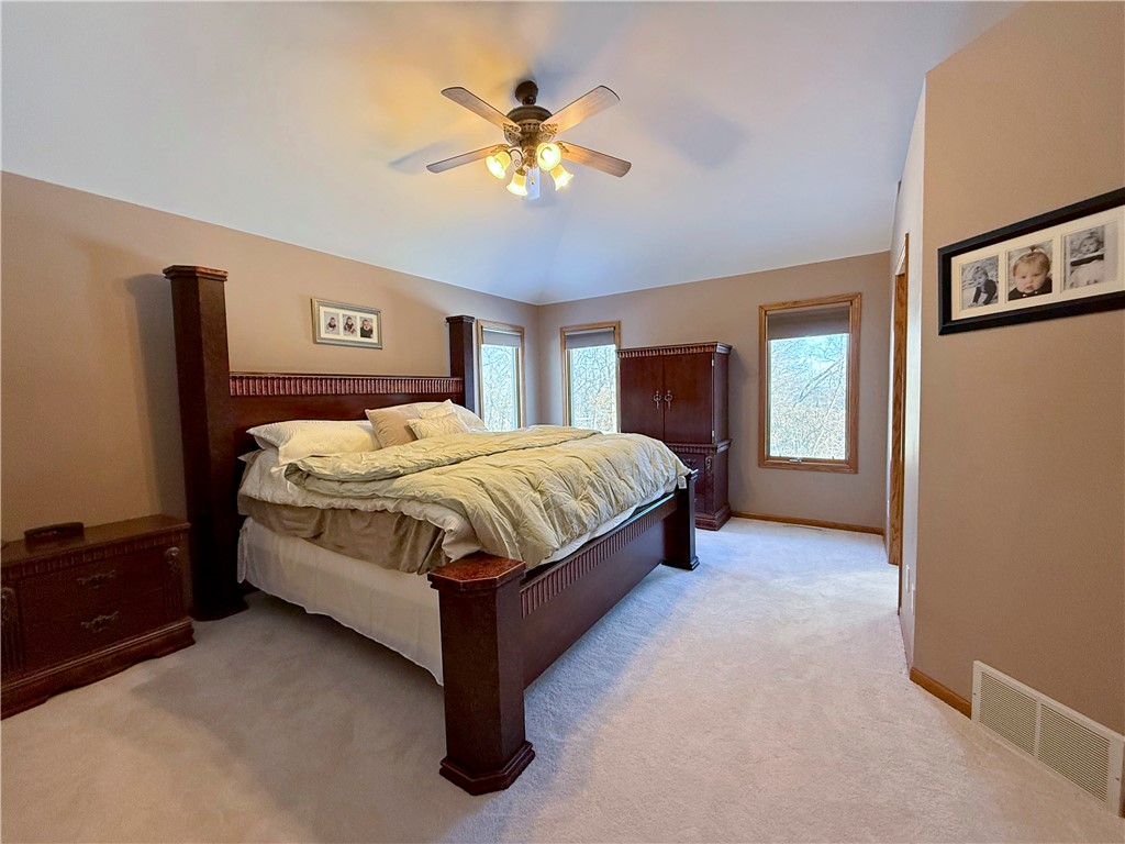 4522 S Oakwood Hills Parkway Eau Claire WI 54701 1598582 image25