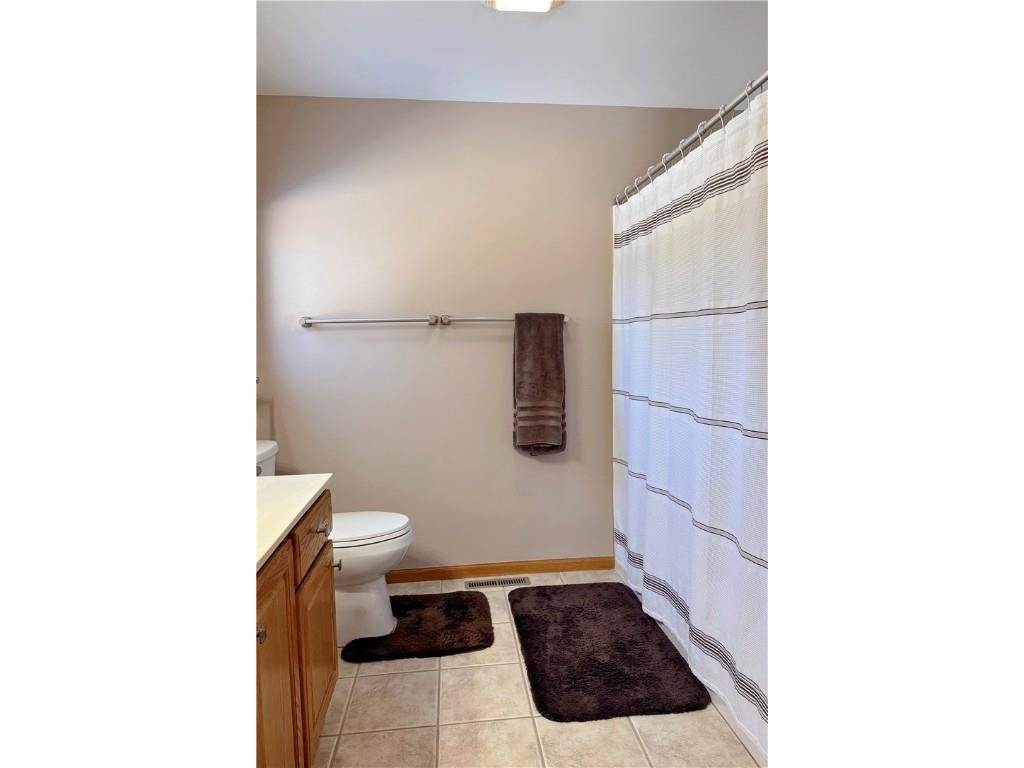 4522 S Oakwood Hills Parkway Eau Claire WI 54701 1598582 image28