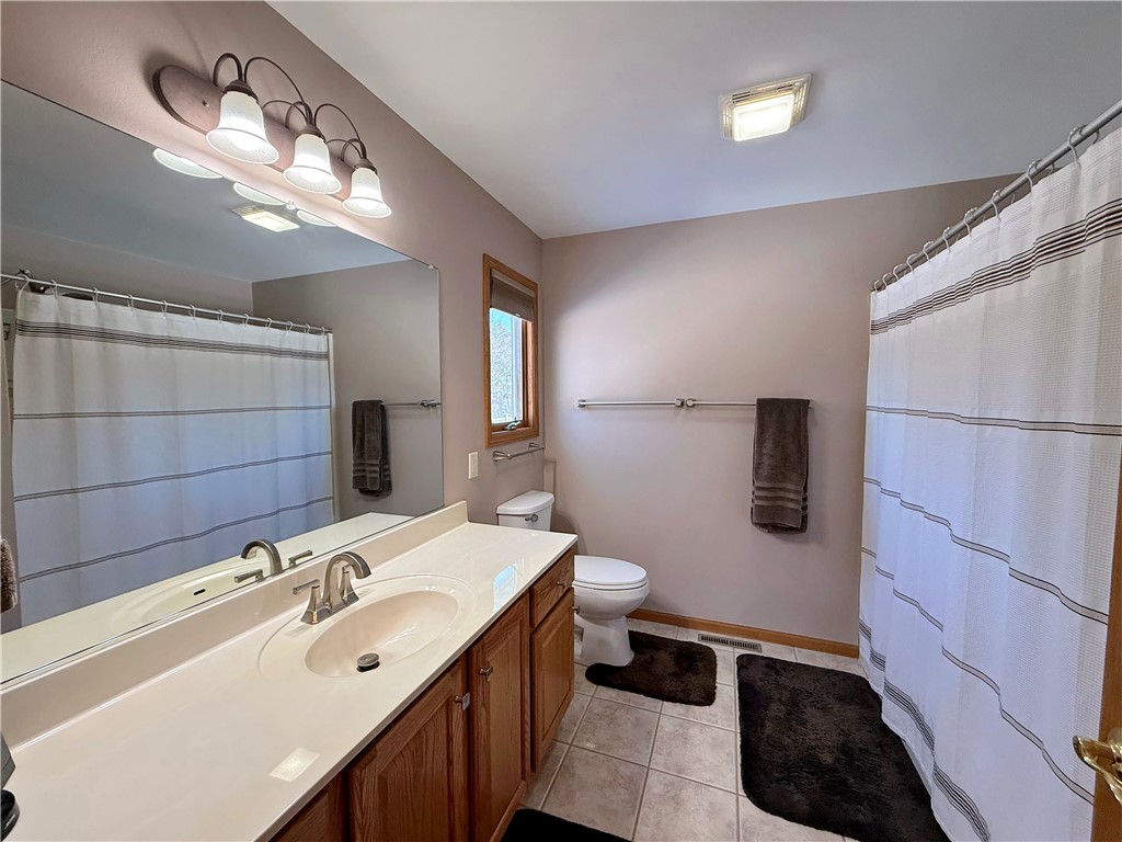 4522 S Oakwood Hills Parkway Eau Claire WI 54701 1598582 image29