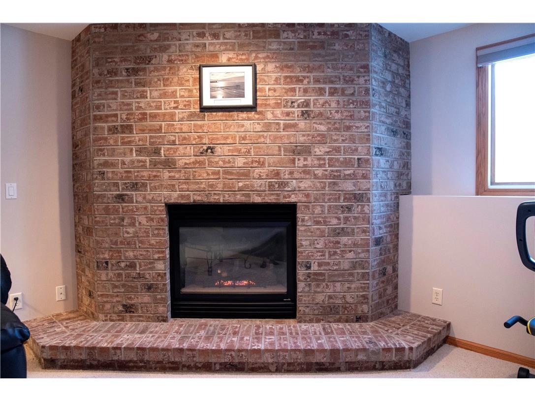 4522 S Oakwood Hills Parkway Eau Claire WI 54701 1598582 image35