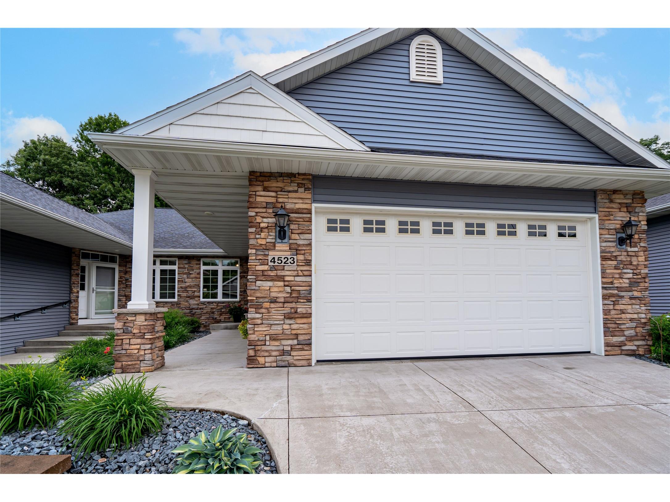 4523 Village Oaks Circle Eau Claire WI 54701 1602689 image1
