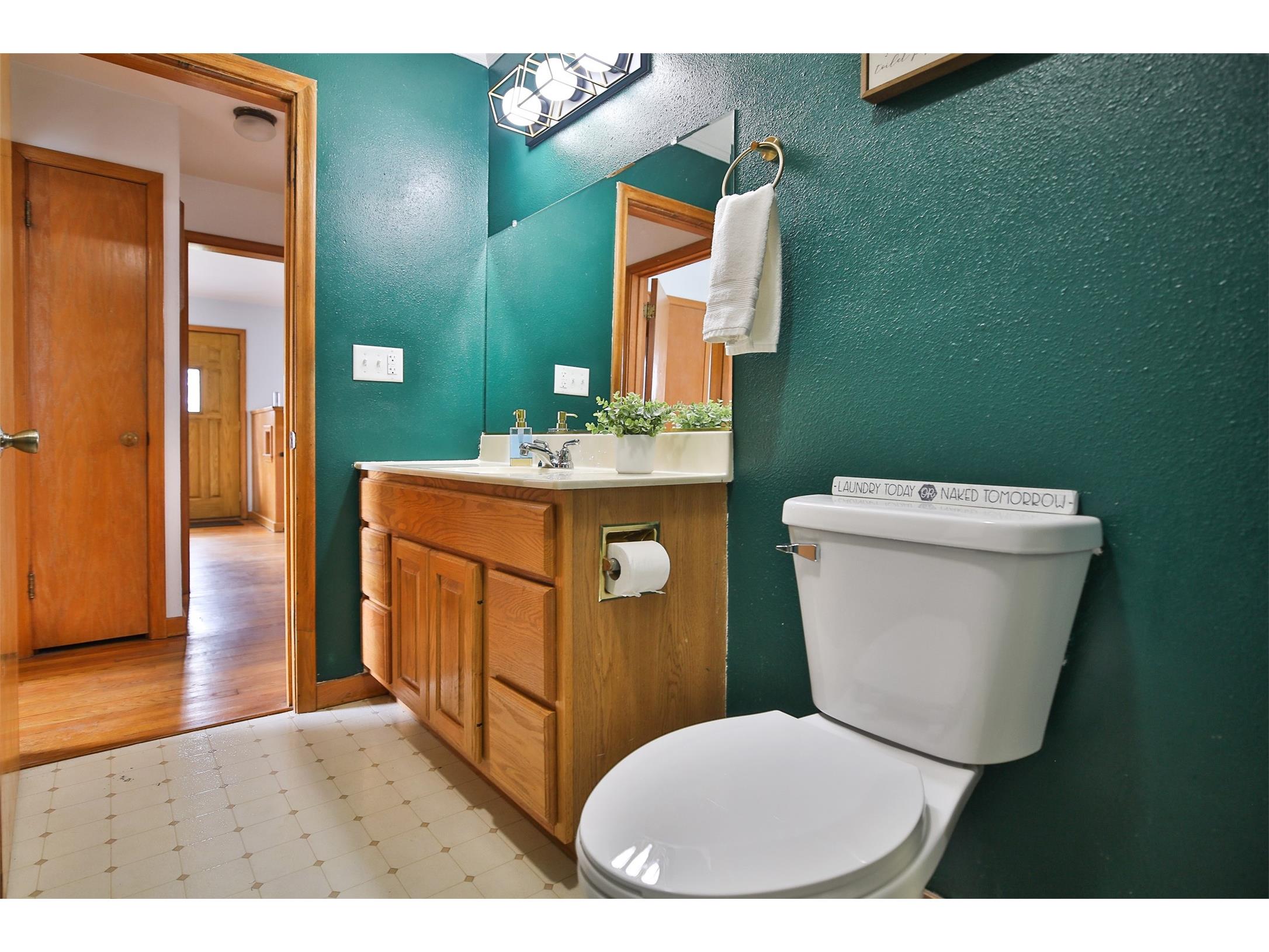 454 E Main Street Mondovi WI 54755 1600805 image17