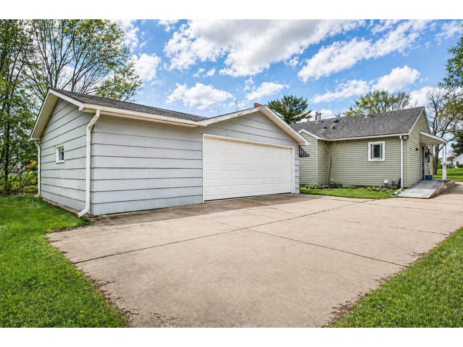 454 E Main Street Mondovi WI 54755 1600805 image23