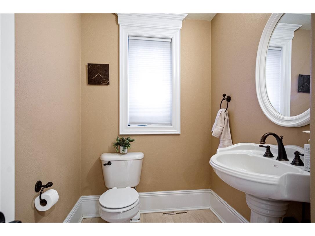 4616 Oakwood Hills Parkway Eau Claire WI 54701 1596575 image18