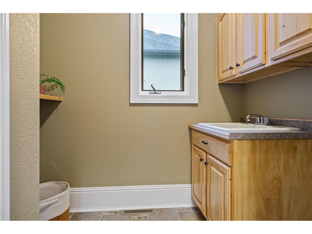 4616 Oakwood Hills Parkway Eau Claire WI 54701 1596575 image47