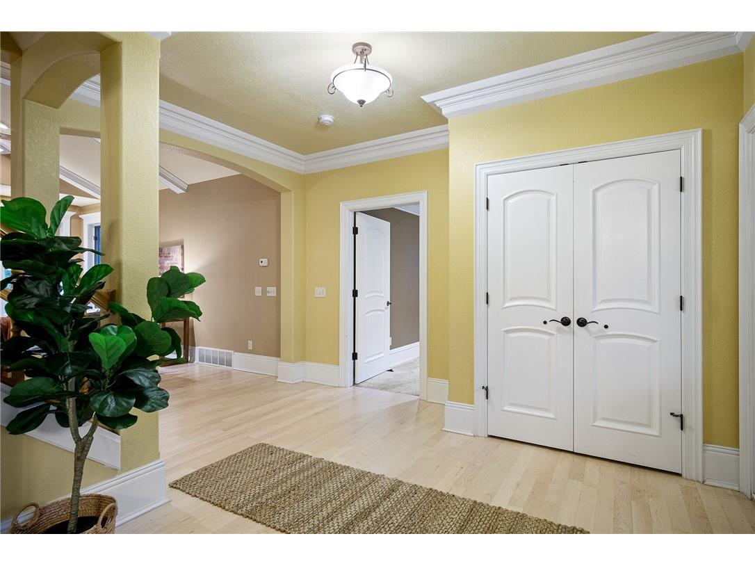 4616 Oakwood Hills Parkway Eau Claire WI 54701 1596575 image6