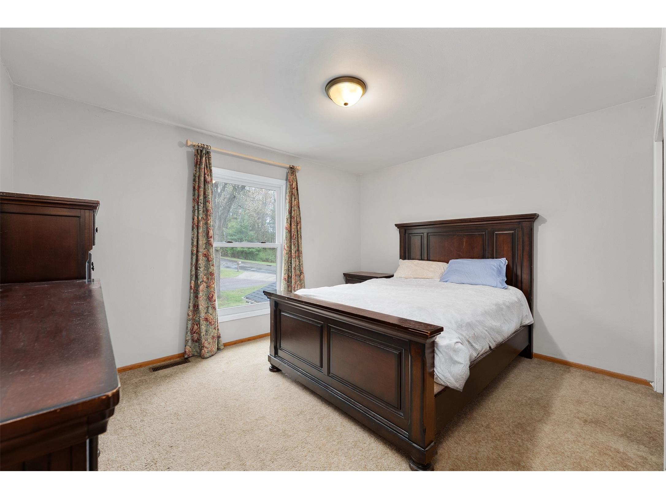 4630 Woodridge Drive #2 Eau Claire WI 54701 1600508 image15