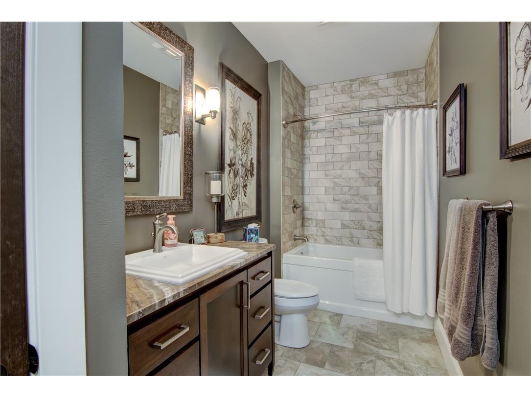 4634 S Oakwood Hills Parkway Eau Claire WI 54701 1598780 image18