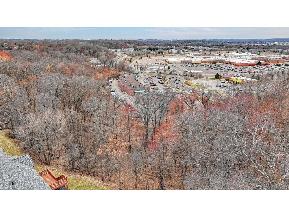 4642 S Oakwood Hills Parkway Eau Claire WI 54701 1599652 image2