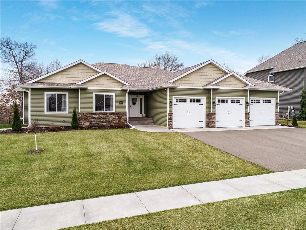 4655 S Oakwood Hills Parkway Eau Claire Wi 54701 Mls 1552070 Edina Realty