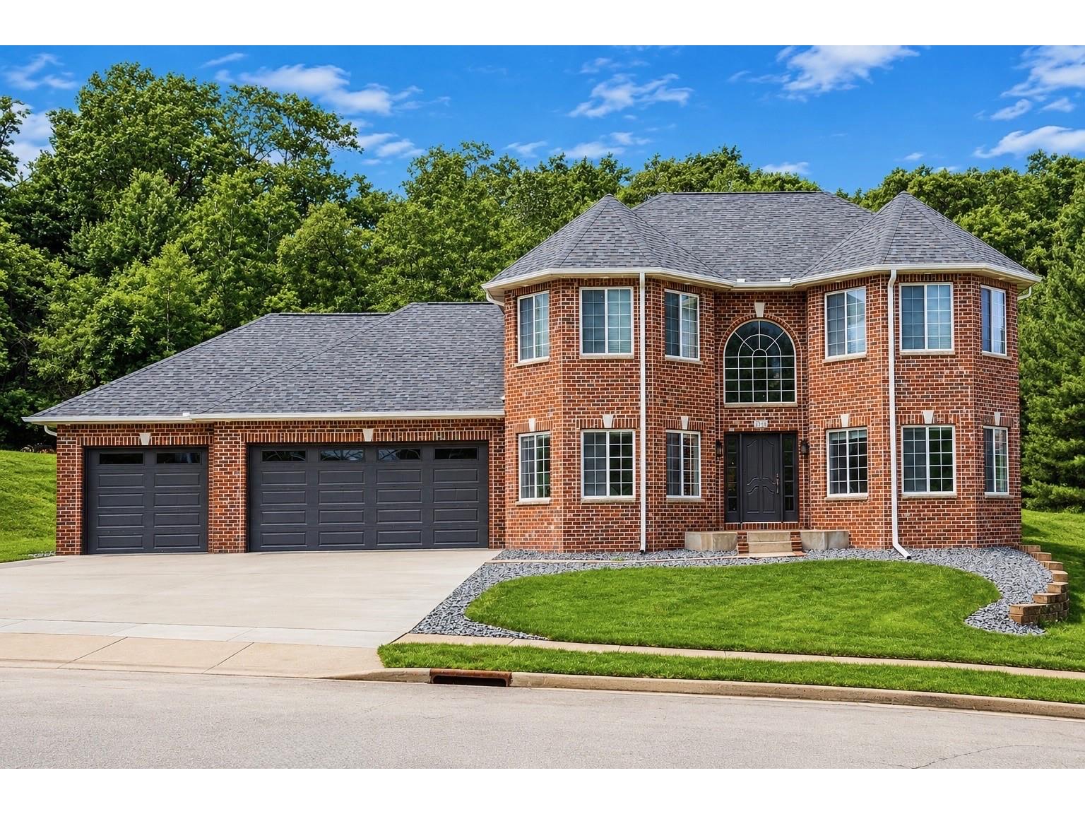 4712 Oakwood Hills Parkway Eau Claire WI 54701 1601303 image1