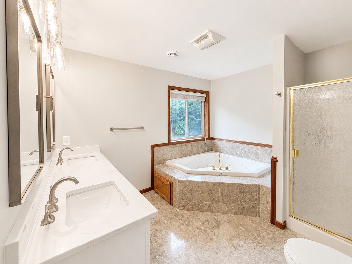 4712 Oakwood Hills Parkway Eau Claire WI 54701 1601303 image21