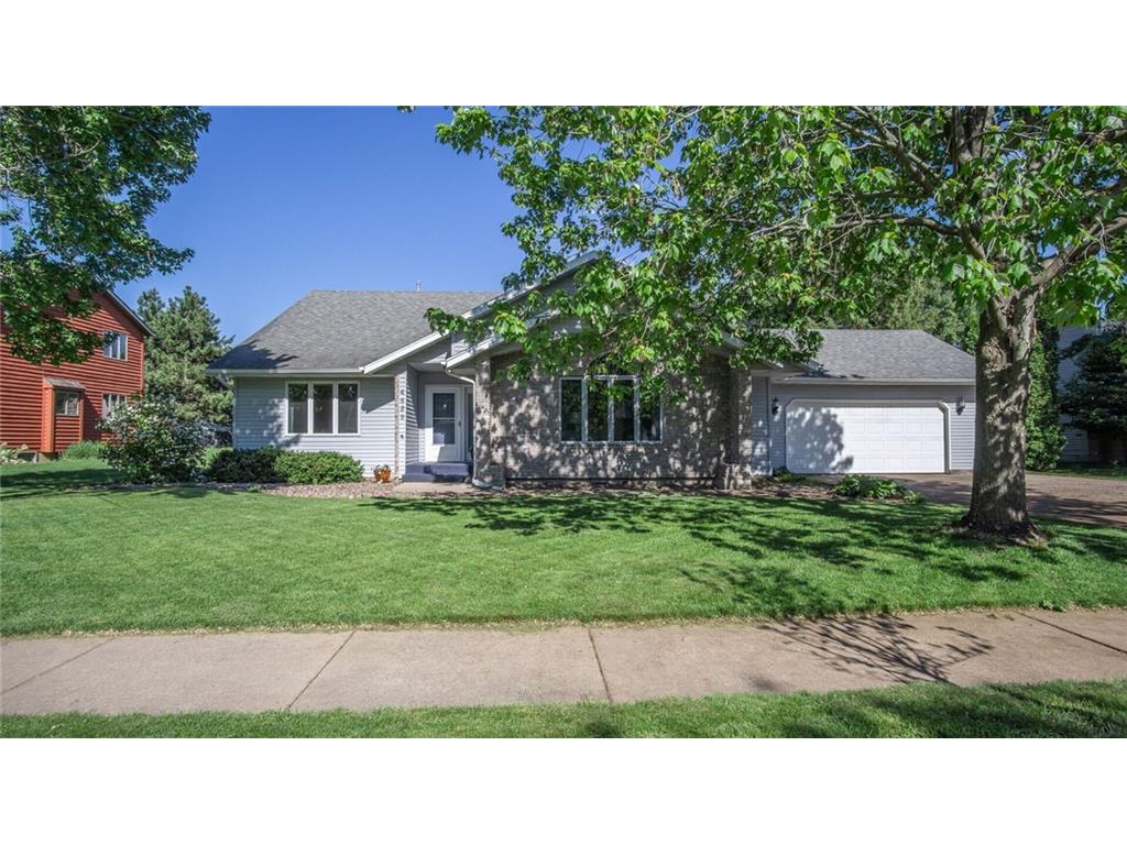 4829 Sierra Drive, Eau Claire, WI 54701 MLS 1554123 Edina Realty